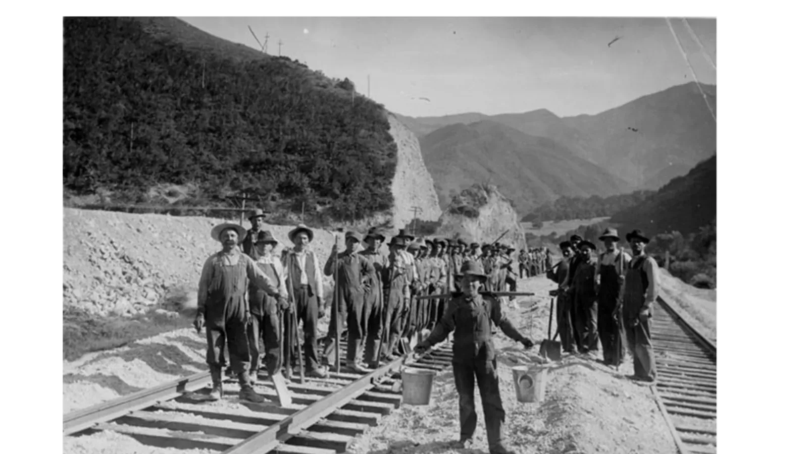 Historical photograph of the building of the American transcontinental railroad.